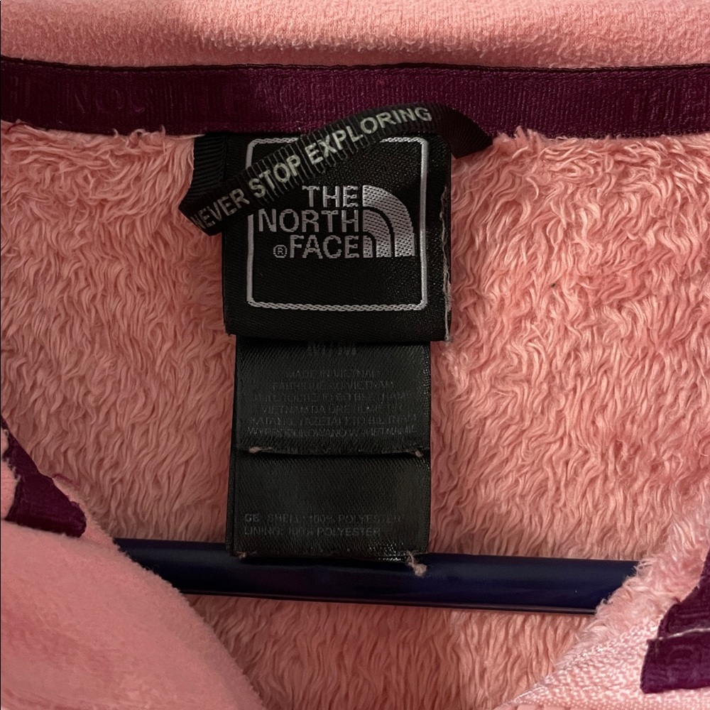 The North Face M Osito Bubble Gum Pink Fuzzy Fleece Jacket Size Medium Women - Picture 2 of 10